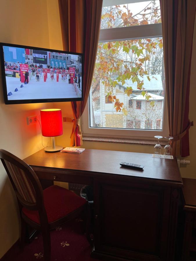 Hotel Medaillon Magdeburg Bagian luar foto