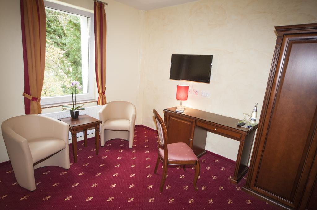 Hotel Medaillon Magdeburg Bagian luar foto