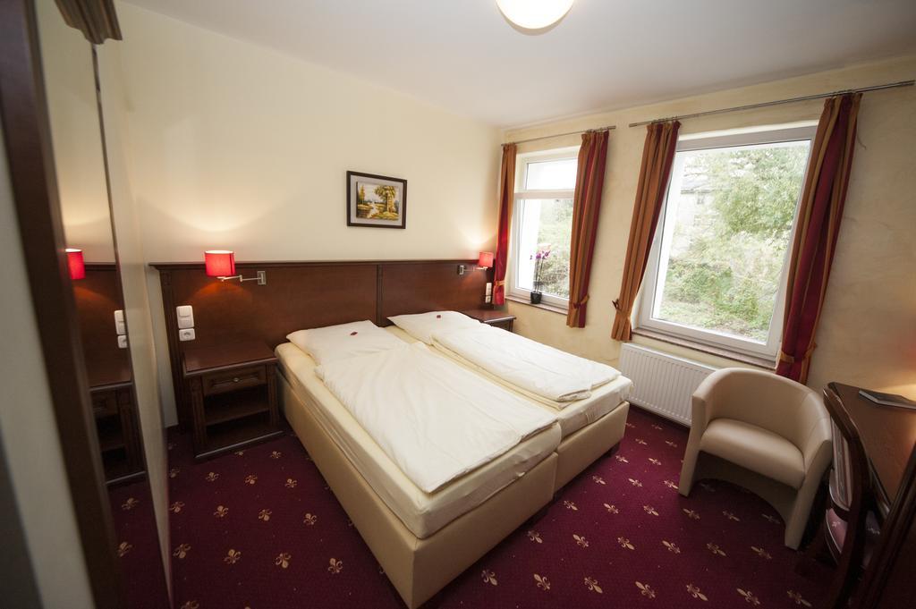 Hotel Medaillon Magdeburg Bagian luar foto